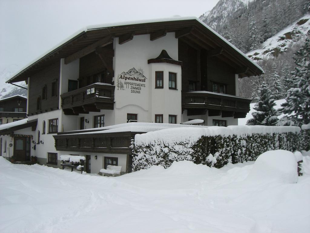 Alpenhaeusl Hotel Sölden Buitenkant foto